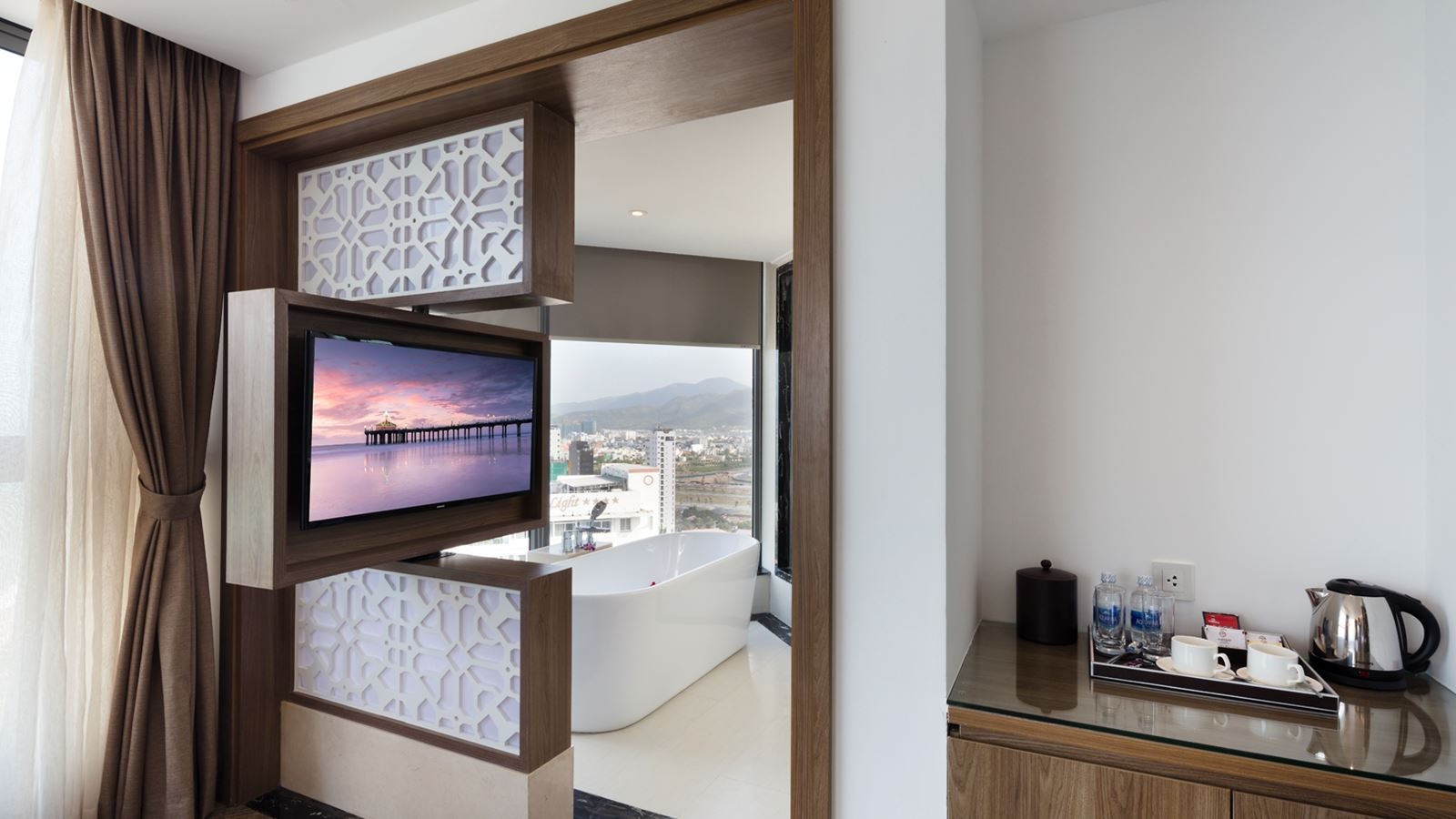 rooms-comodo-suite-panaroma