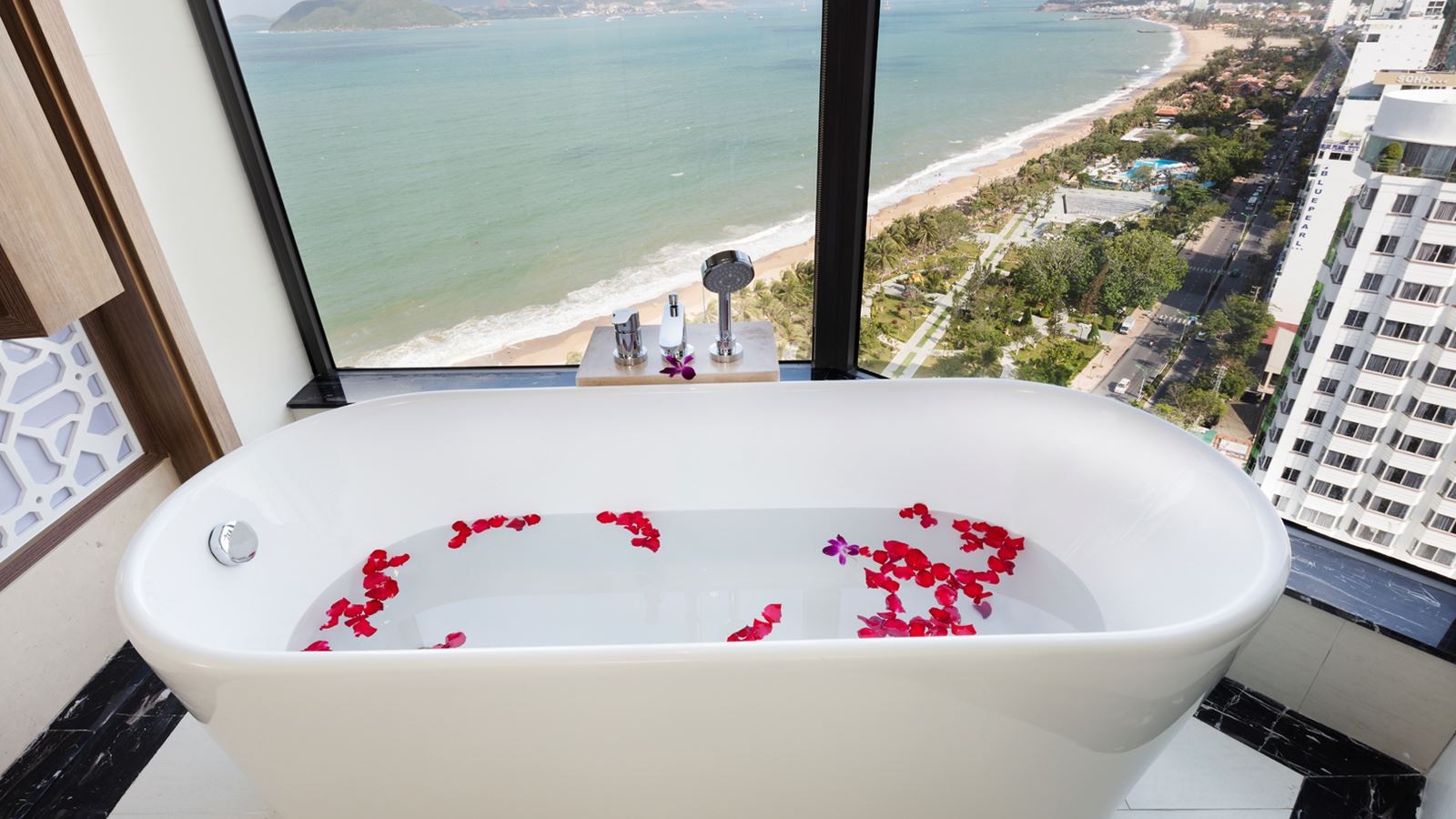 rooms-comodo-suite-panaroma-child-without-extra-bed