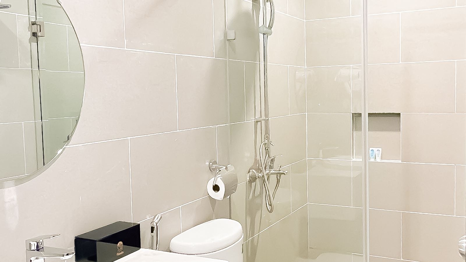 rooms-deluxe-city-view