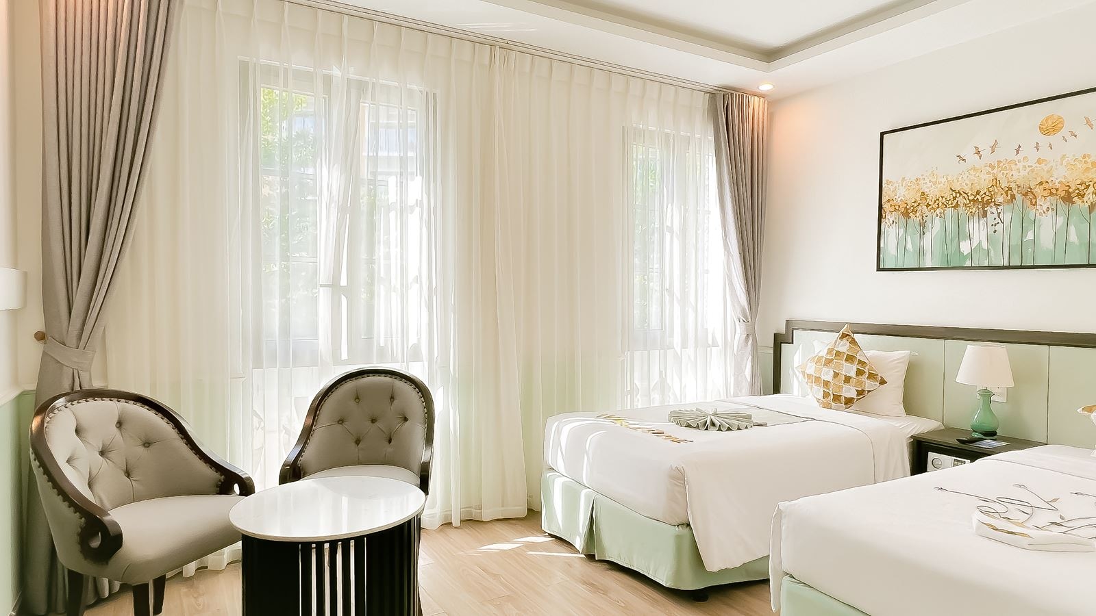 rooms-deluxe-city-view-child-without-extra-bed