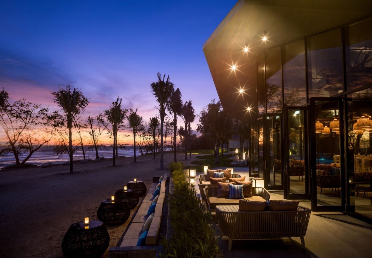 restaurants-amber-sands-beach-club