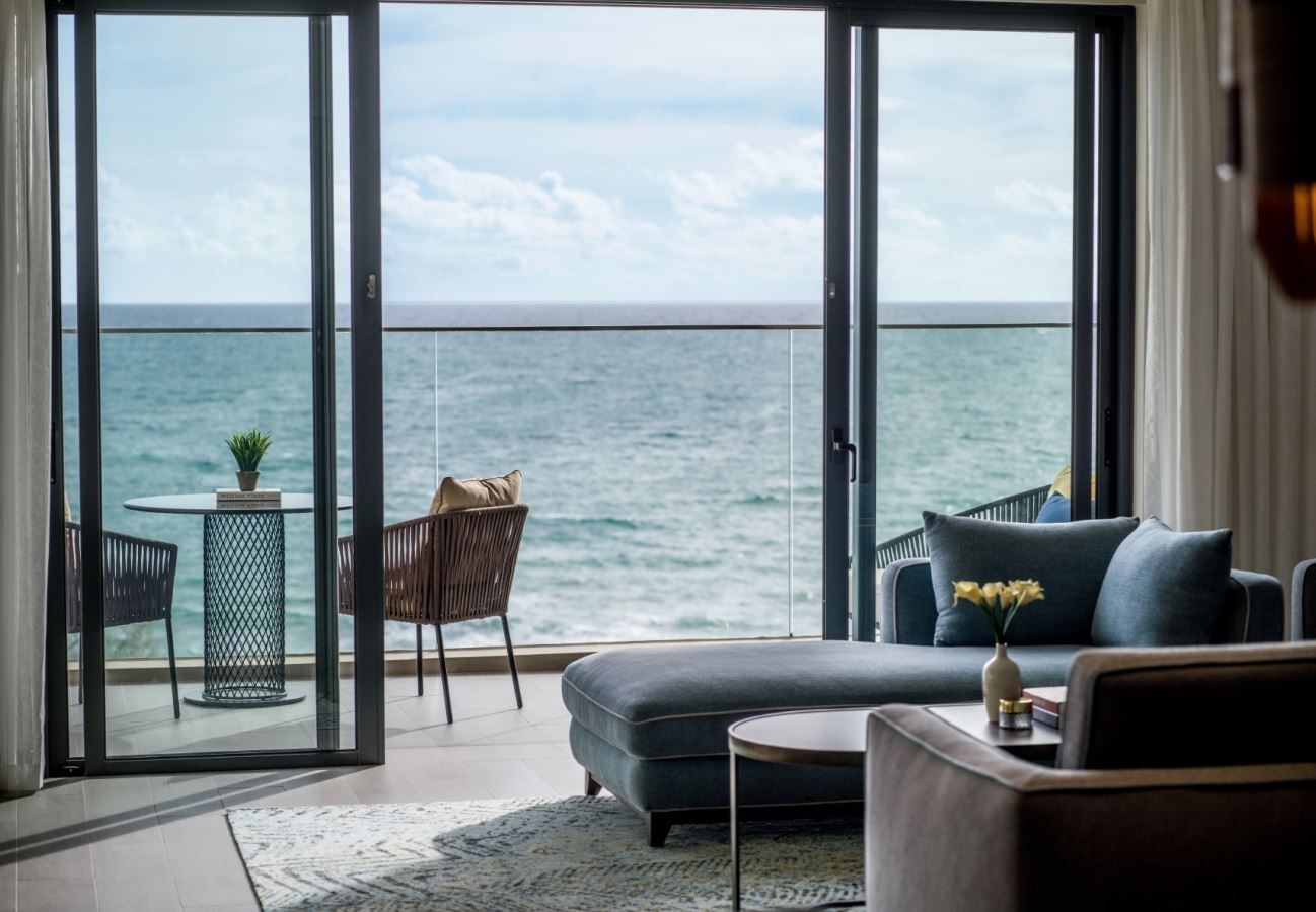 rooms-1-bedroom-suite-grand-oceanfront-view-child-without-extra-bed