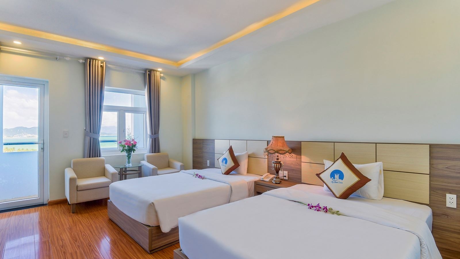 rooms-suite-sea-view-with-balcony-child-without-extra-bed