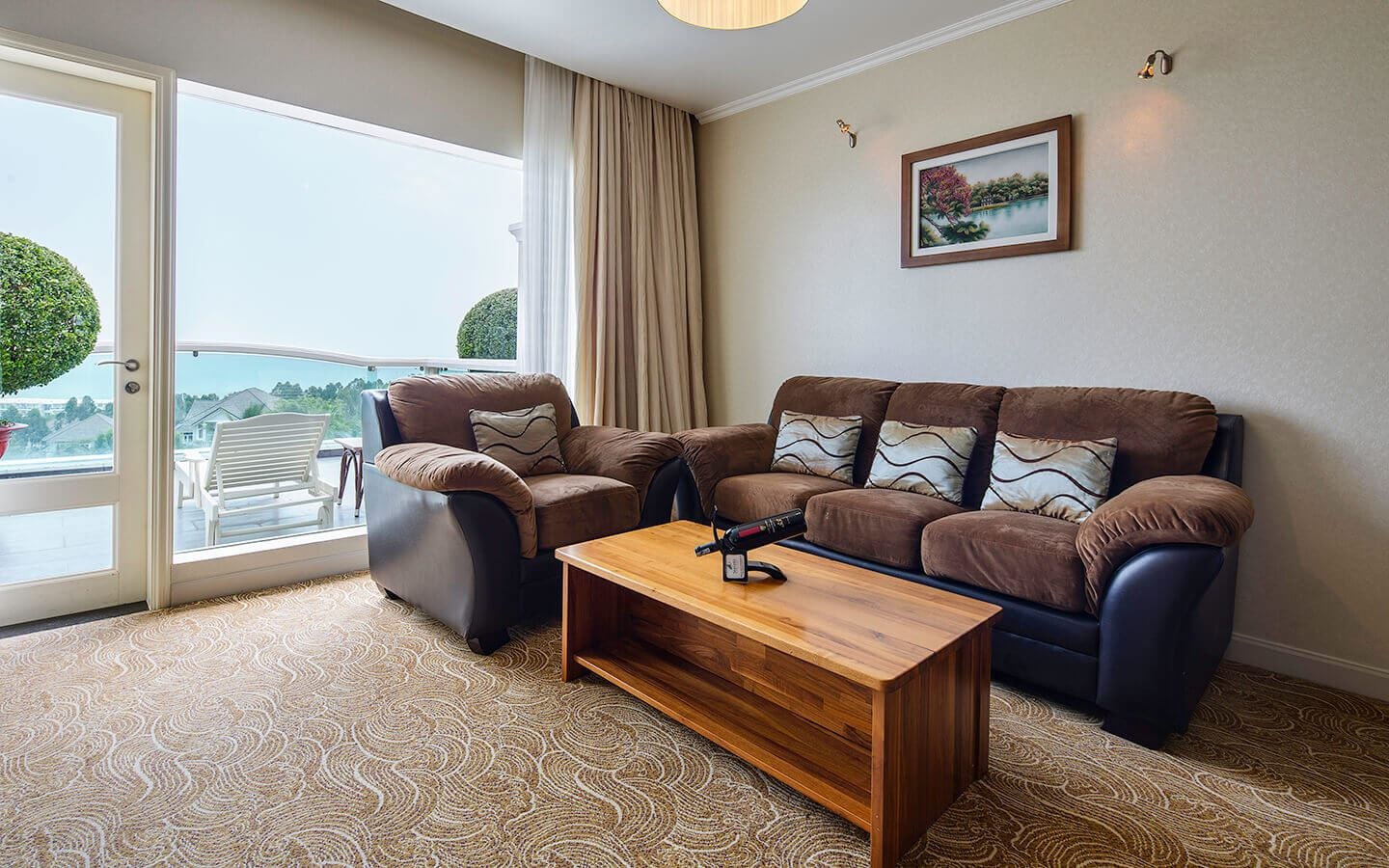 rooms-premium-deluxe-with-balcony-child-without-extra-bed