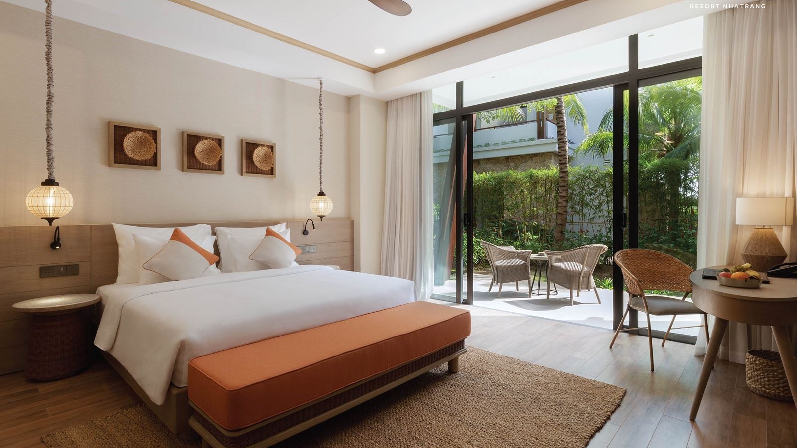 rooms-awesome-room-gardenview