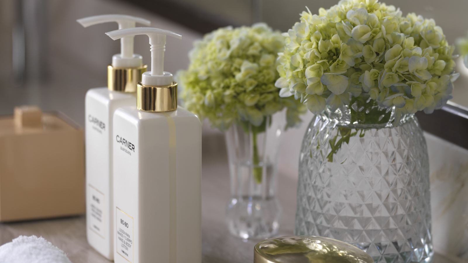 rooms-lush-villa-1-bedroom