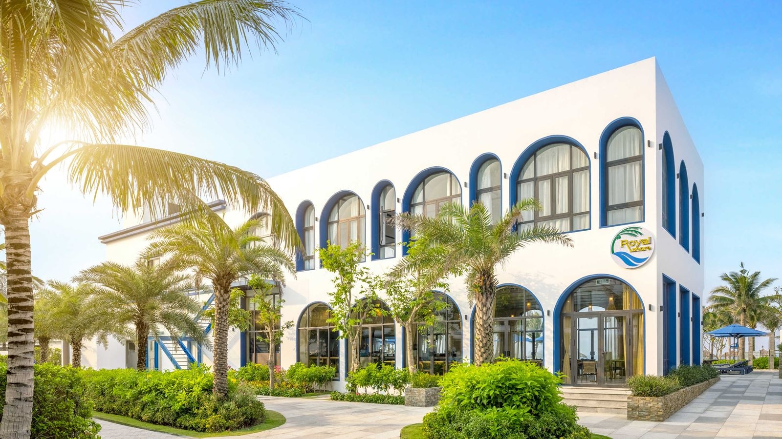 restaurants-royal-shore-restaurant