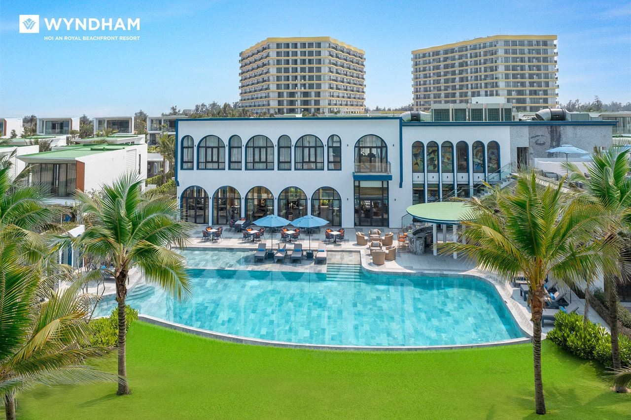 restaurants-royal-café--restaurant