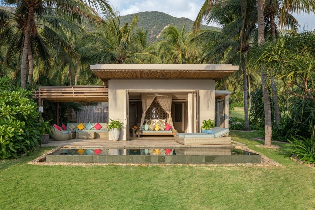 rooms-beachfront-villa