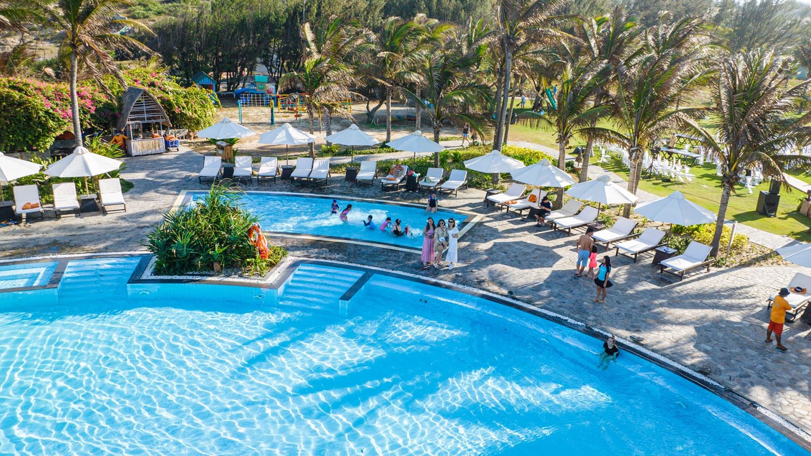 pools-outdoor-childrens-pool