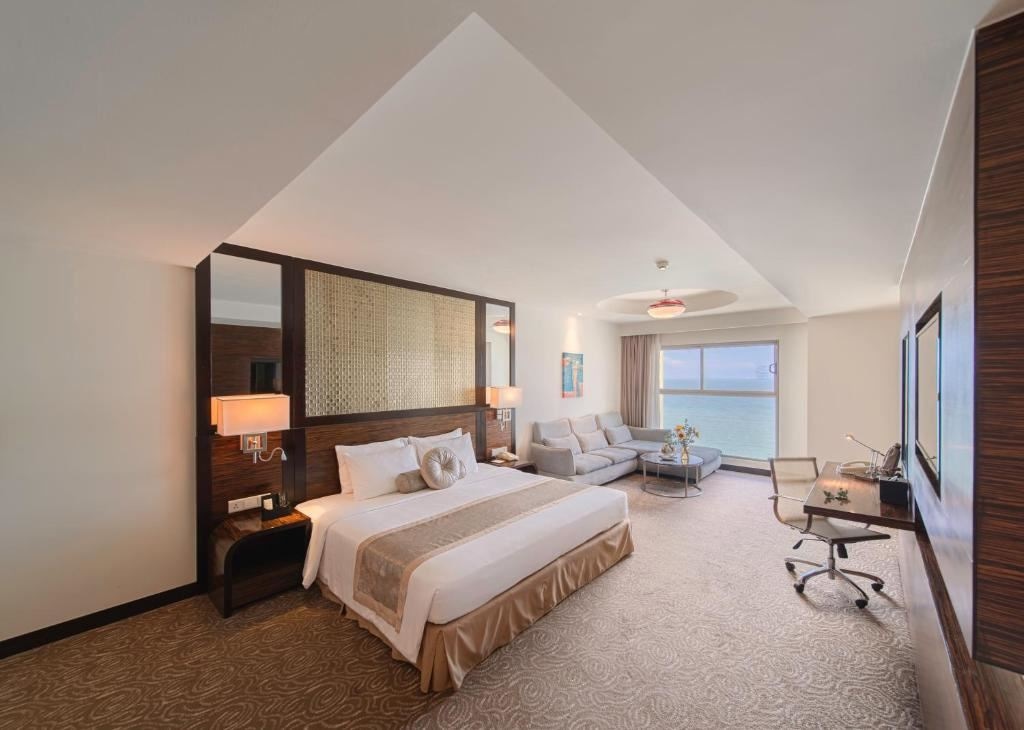 rooms-junior-suite-queen