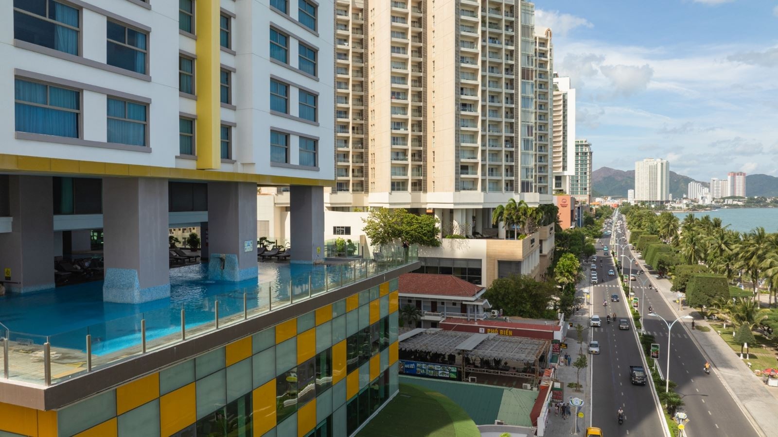 pools-outdoor--indoor-pool