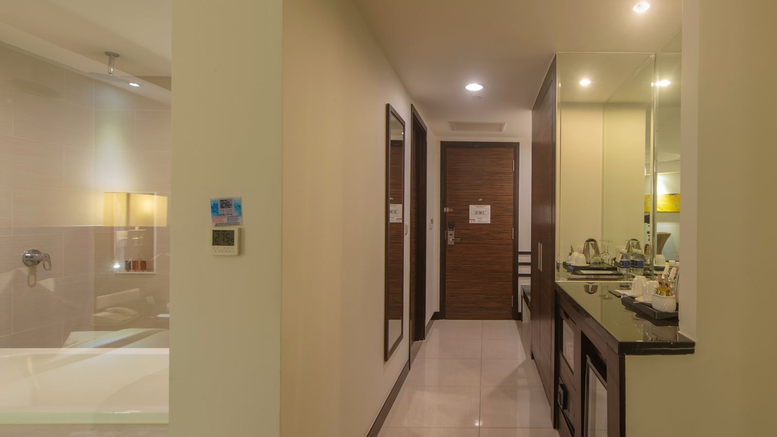 rooms-deluxe-city-view-child-without-extra-bed