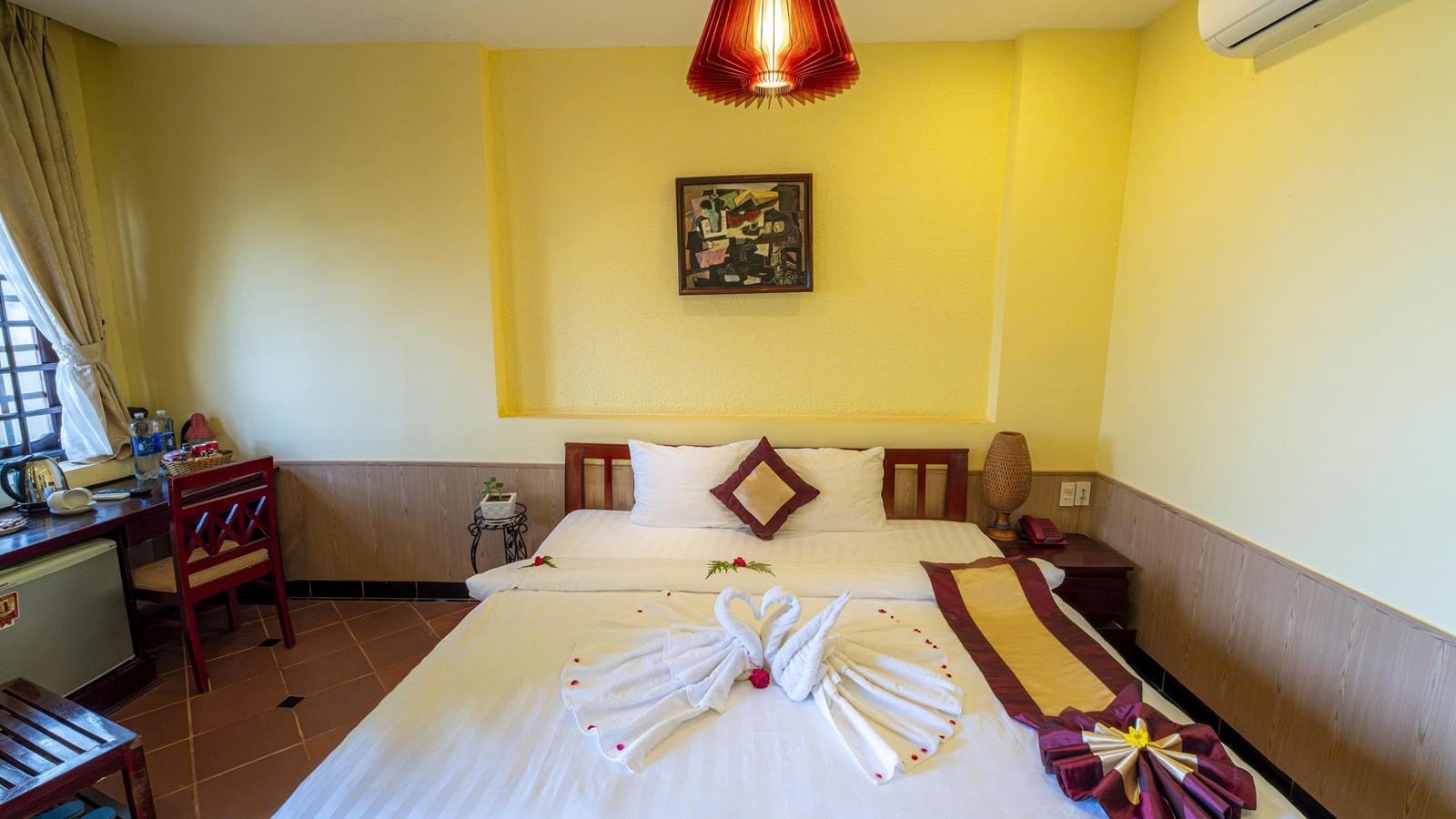 rooms-bungalow-beach-front-with-terrace