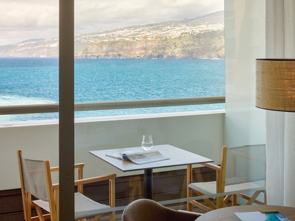 rooms-double-melia-sea-view-balcony-or-terrace