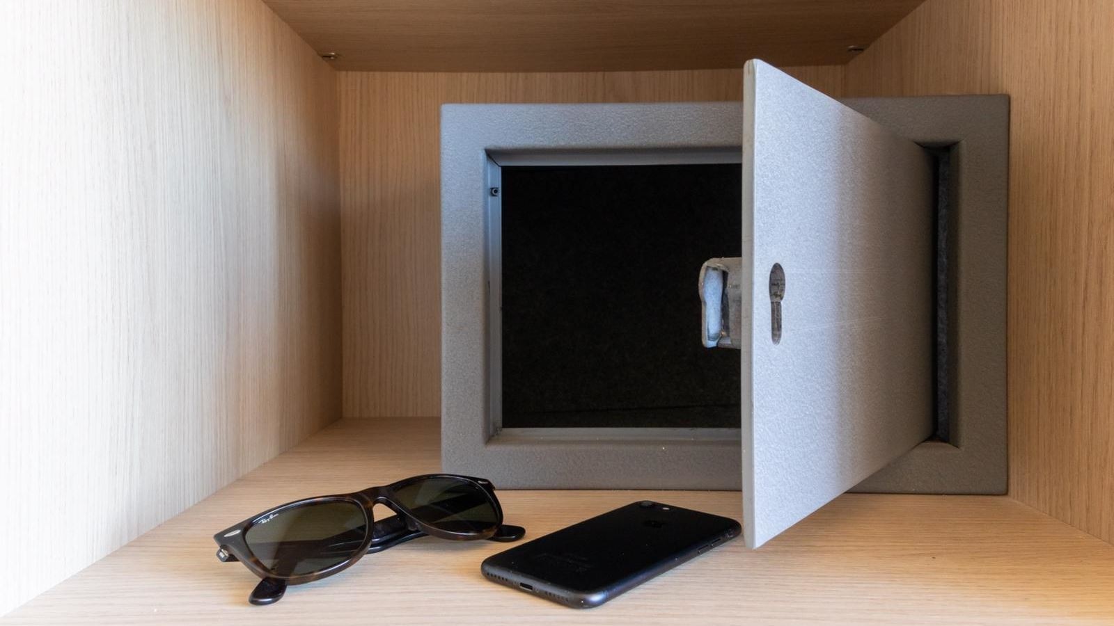 rooms-double-standard-room-balcony-or-terrace