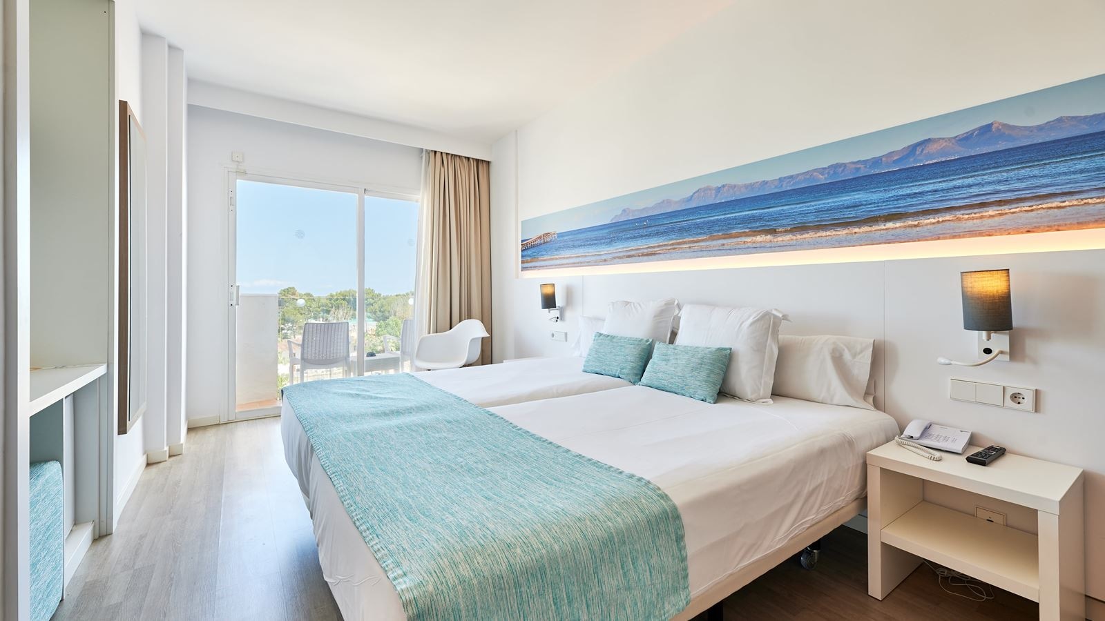 rooms-double-superior-balcony-or-terrace