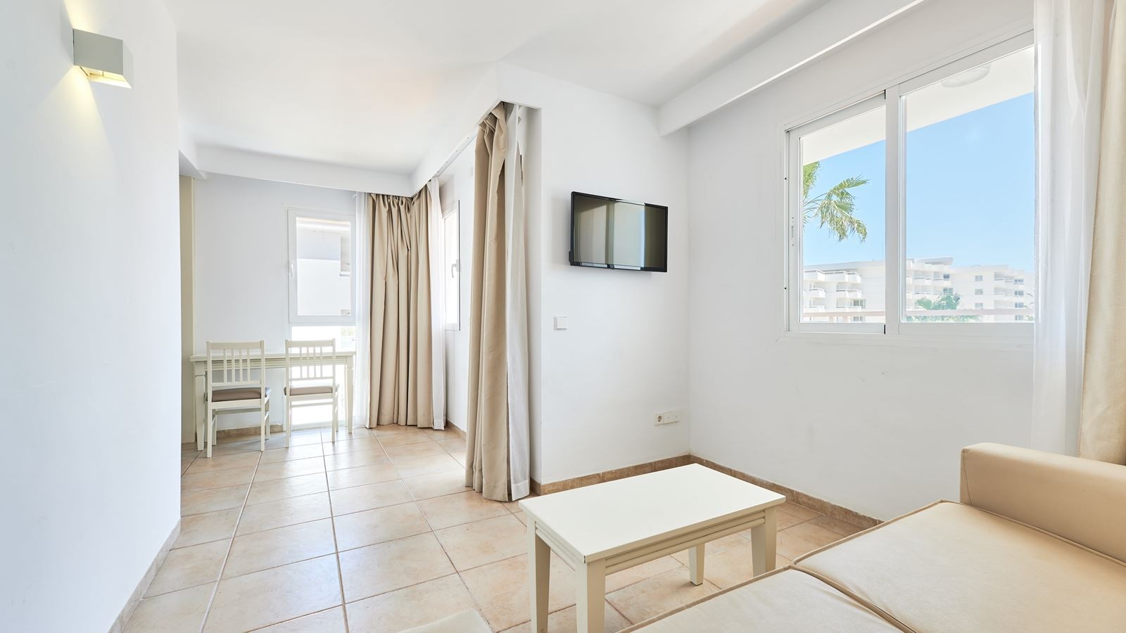 rooms-1-bedroom-apartment