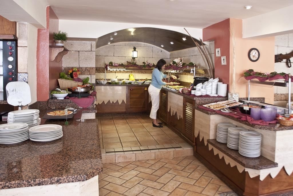 restaurants-buffet-restaurant