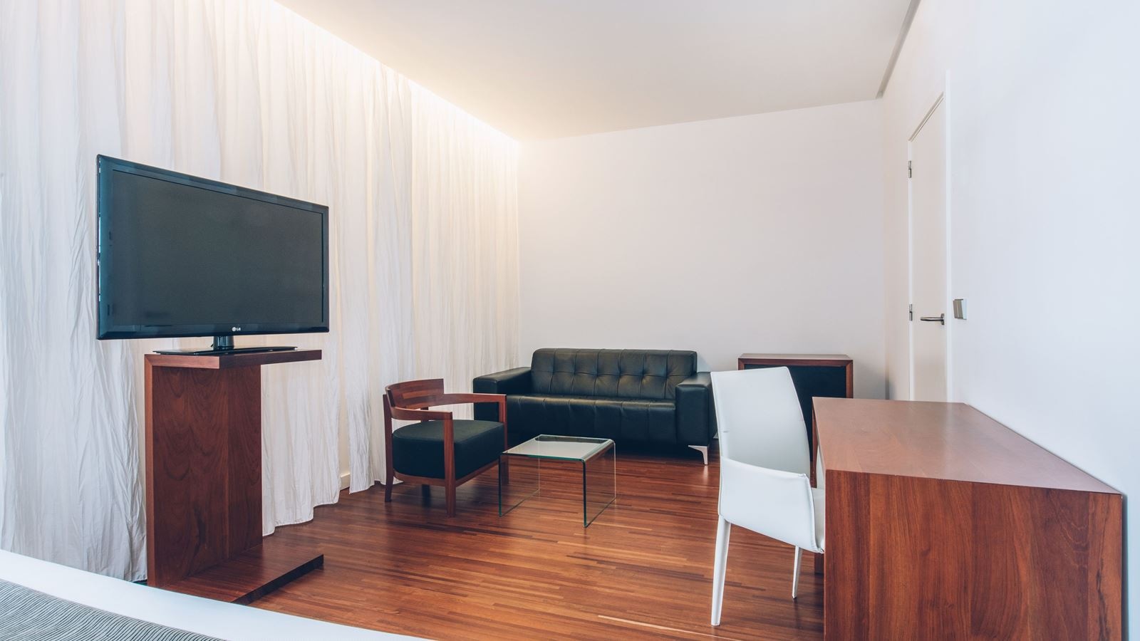 rooms-double-superior-room