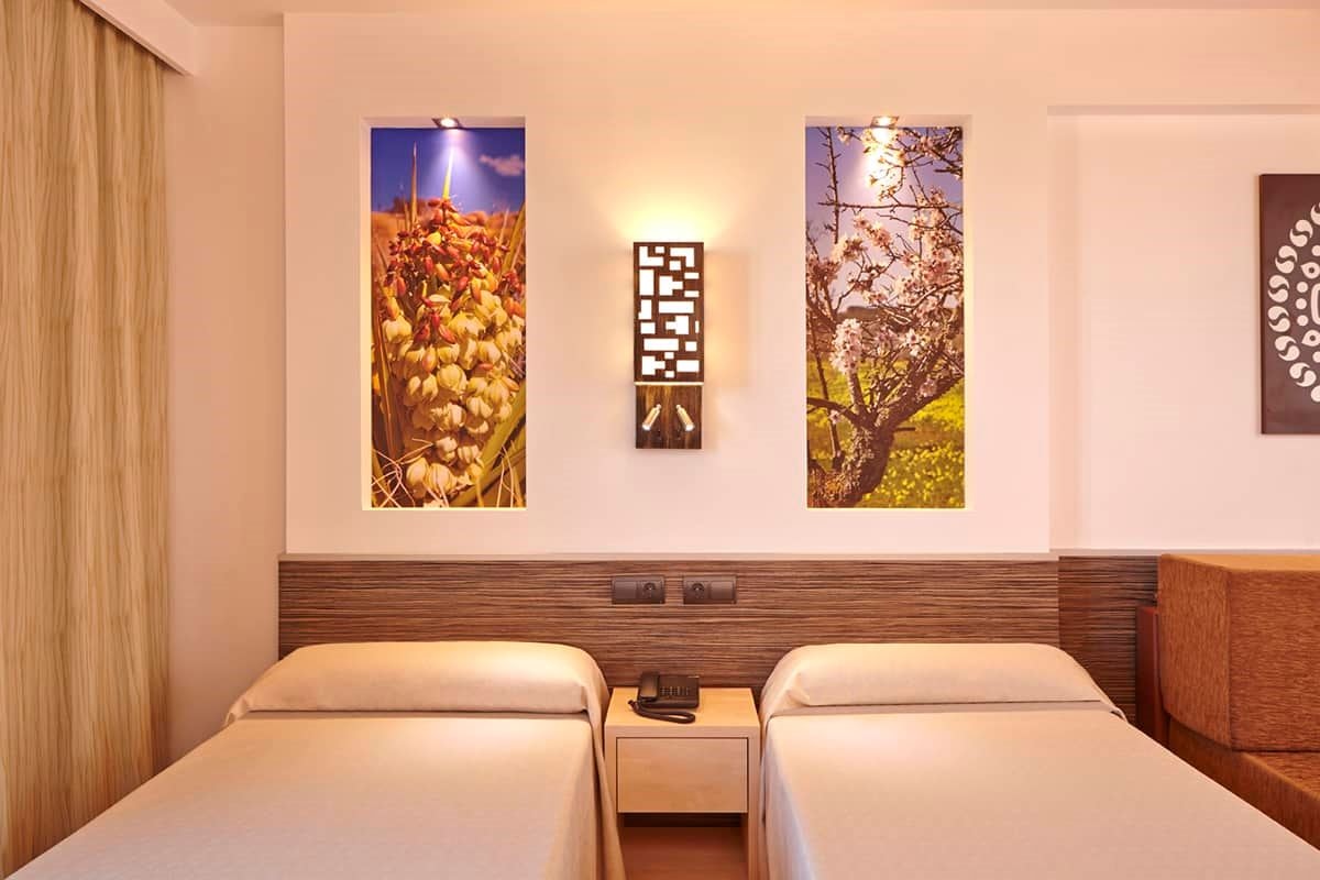 rooms-ds--twin-superior