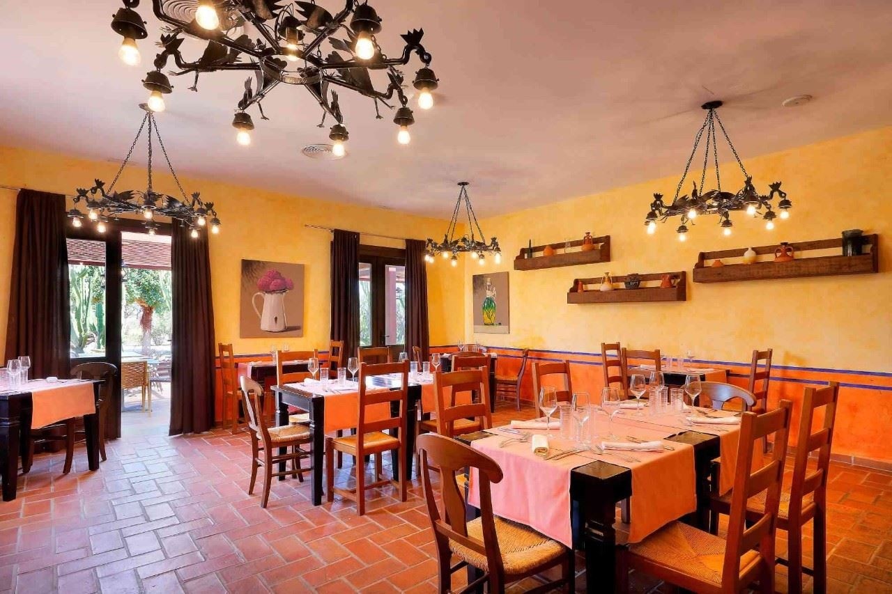 restaurants-restaurants