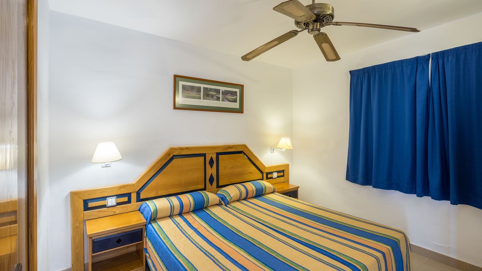 rooms-apartment-1-with-balcony-or-terrace