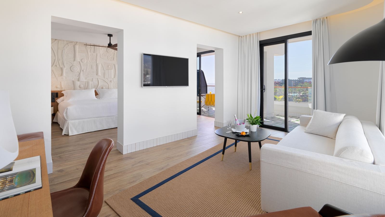 rooms-privilege-room-with-balcony-or-terrace