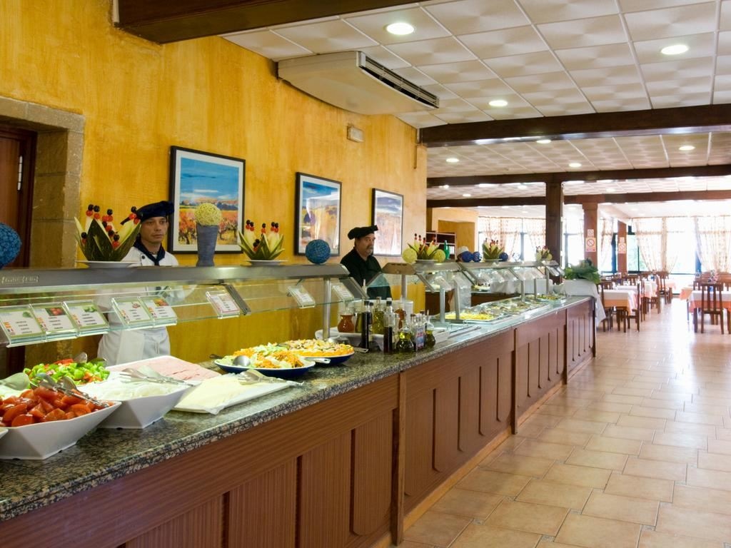 restaurants-restaurants