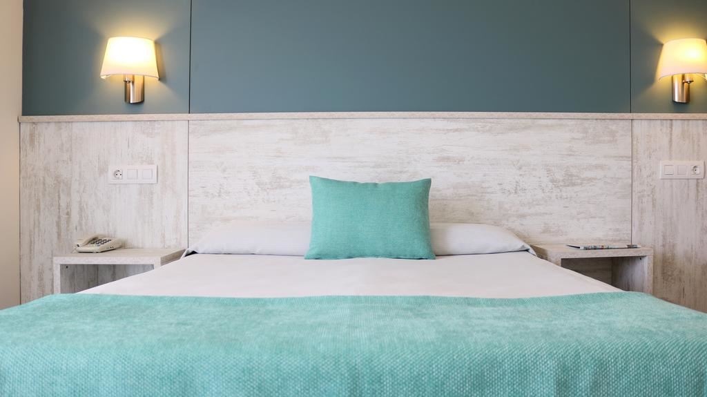 rooms-standard-room-balcony-or-terrace