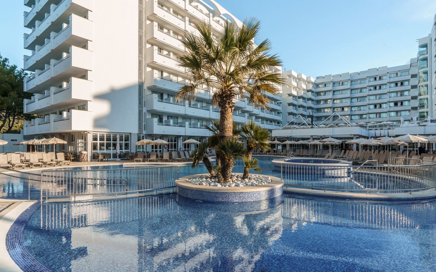 pools-outdoor--indoor-pool