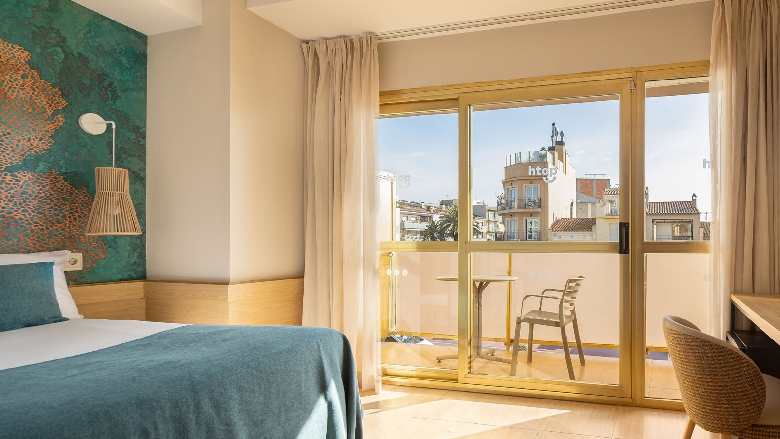 rooms-room-standard-single-balcony-or-terrace