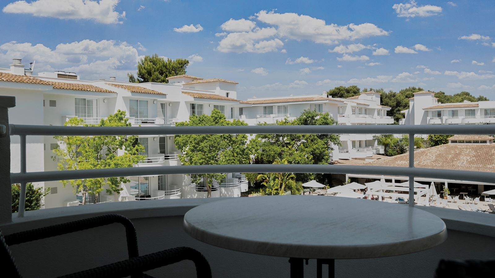 rooms-double-standard-with-balcony-d2b