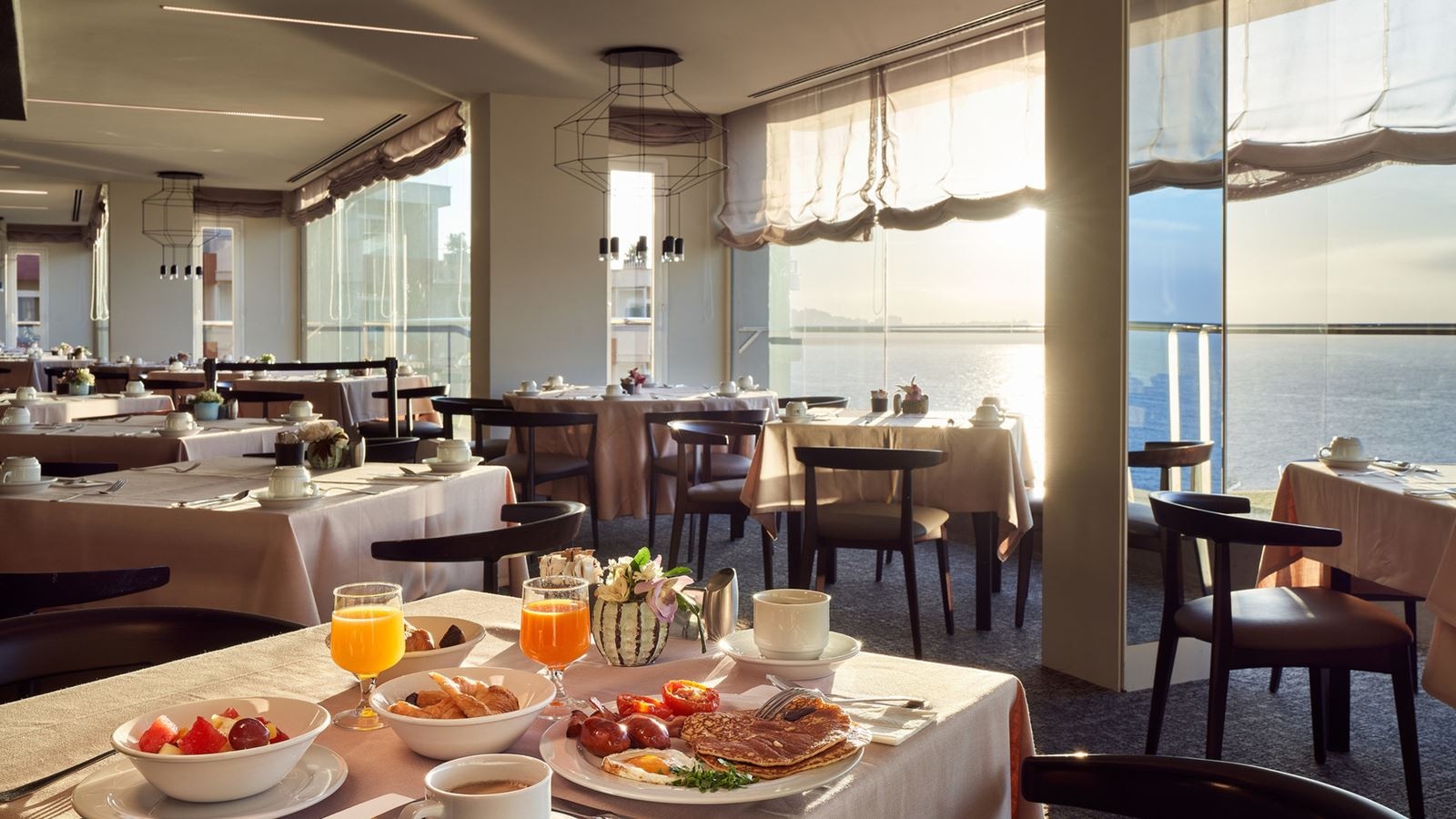 restaurants-main-restaurant