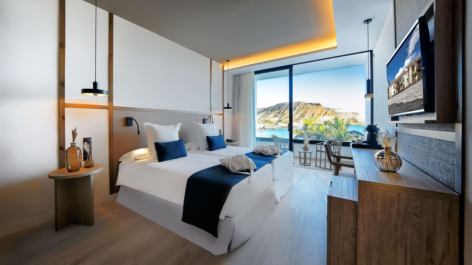 rooms-junior-suite-sea-view-balcony-or-terrace