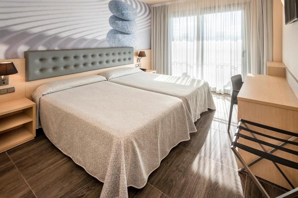 rooms-double-balcony-or-terrace