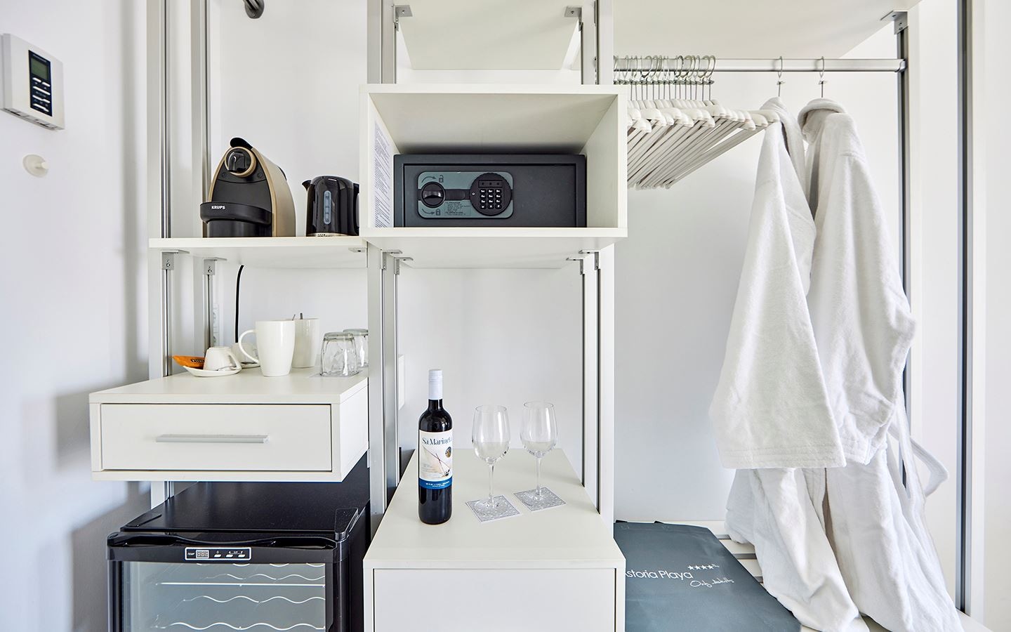 rooms-deluxe-junior-suite-suite-with-jakuzzi-balcony-or-terrace