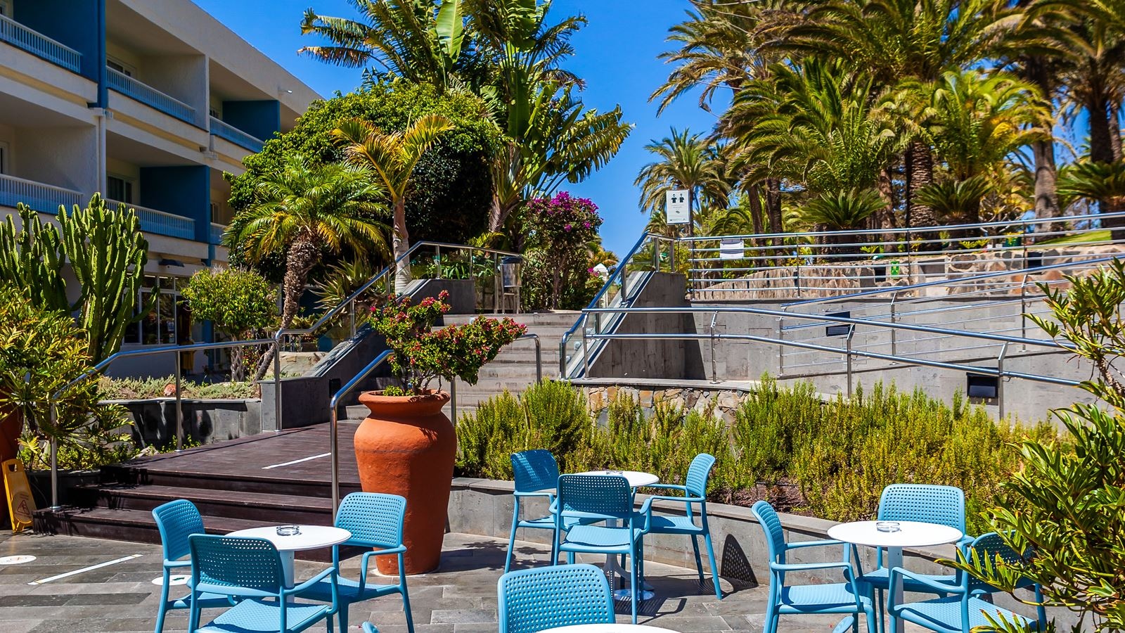 restaurants-247-by-abora