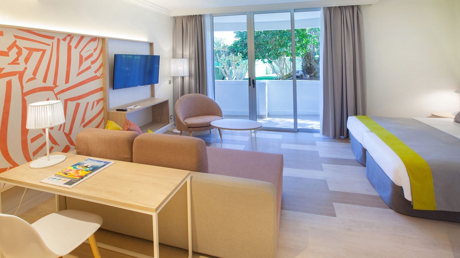 rooms-dst-double-standard-balcony