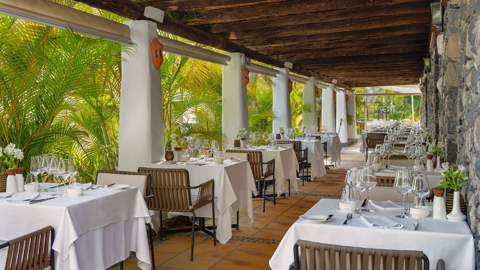 restaurants-el-laurel-club-laurel