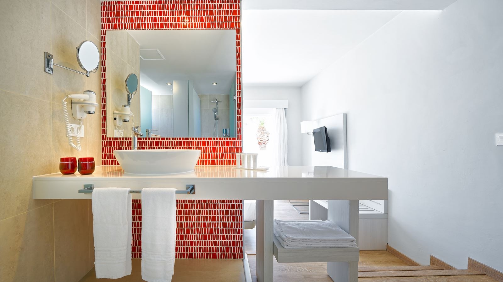 rooms-junior-suite-balcony-or-terrace