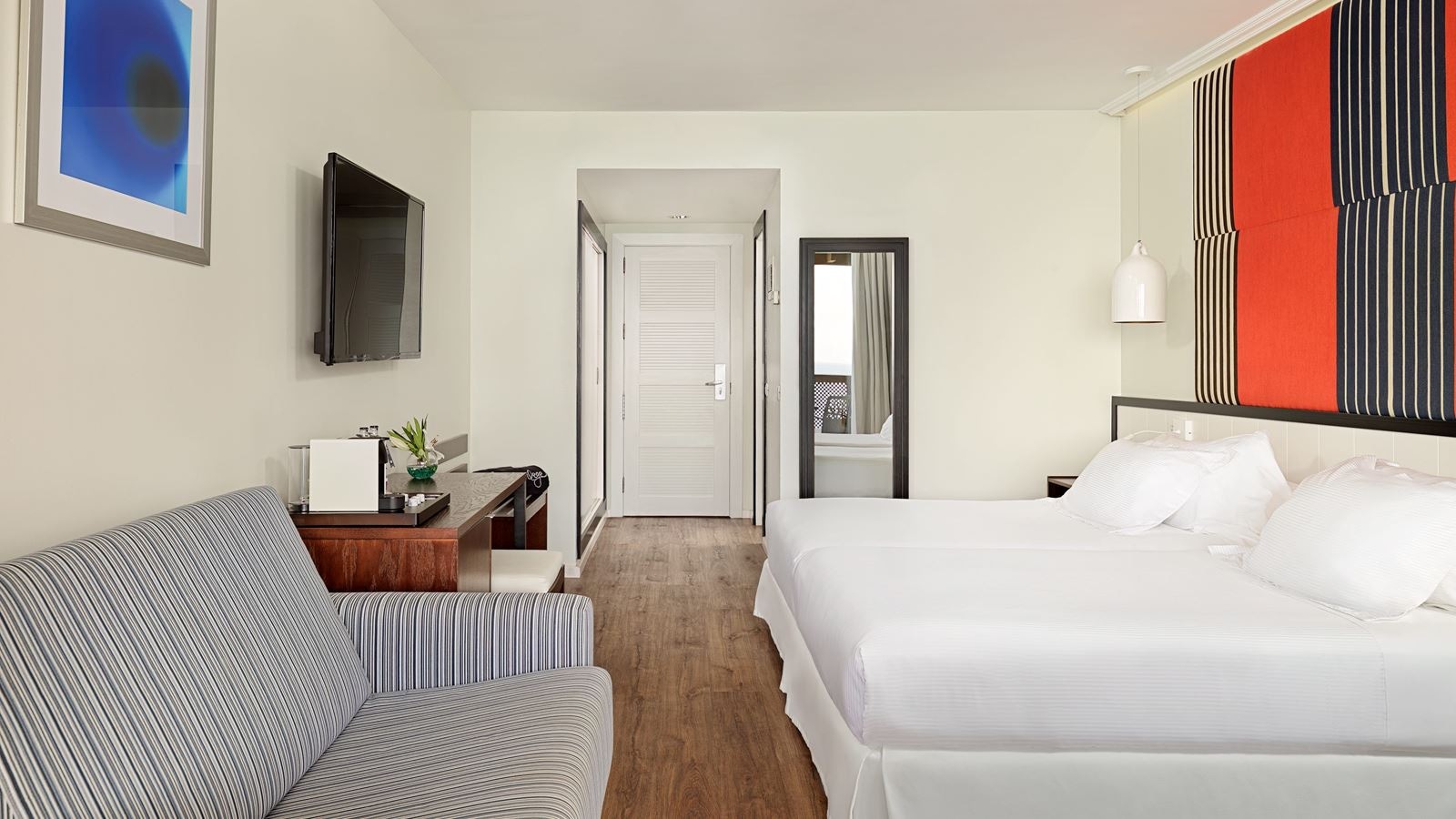 rooms-privilege-balcony-or-terrace