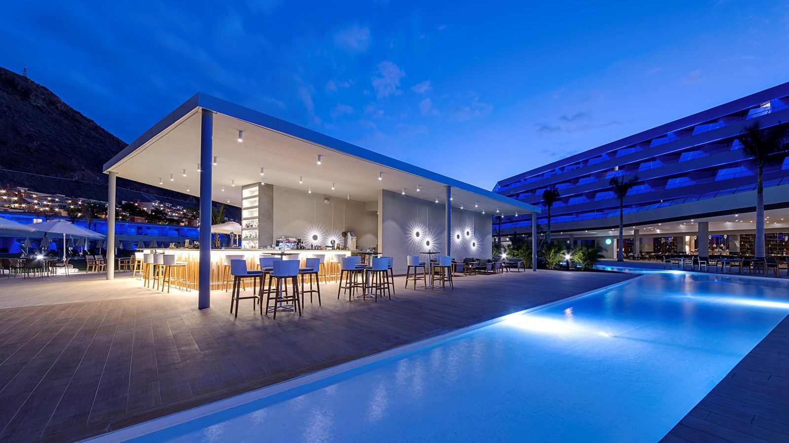 restaurants-il-taglio-pool-bar-and-restaurant