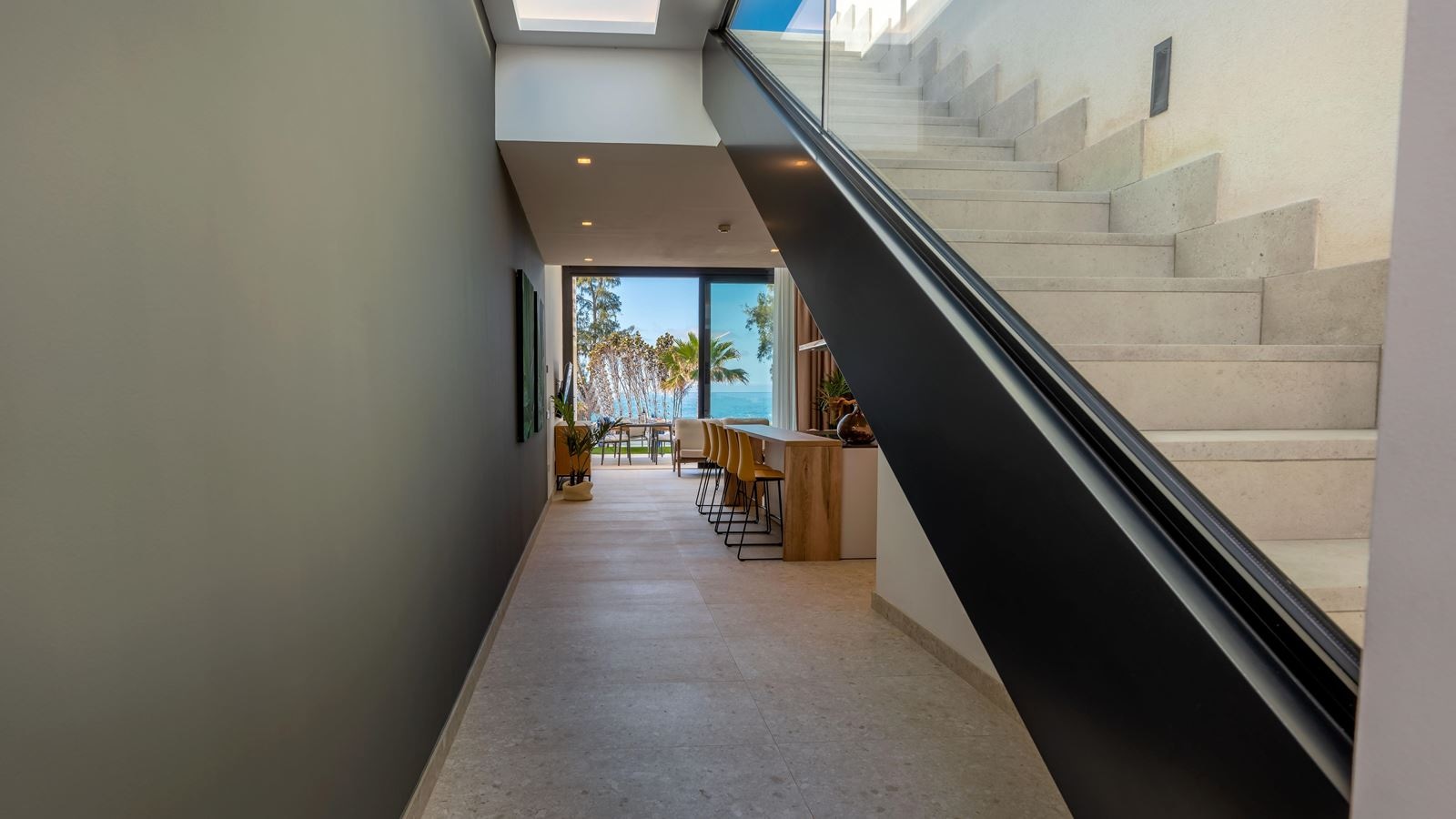 rooms-ocean-front-holiday-home-3-bedrooms-with-terrace