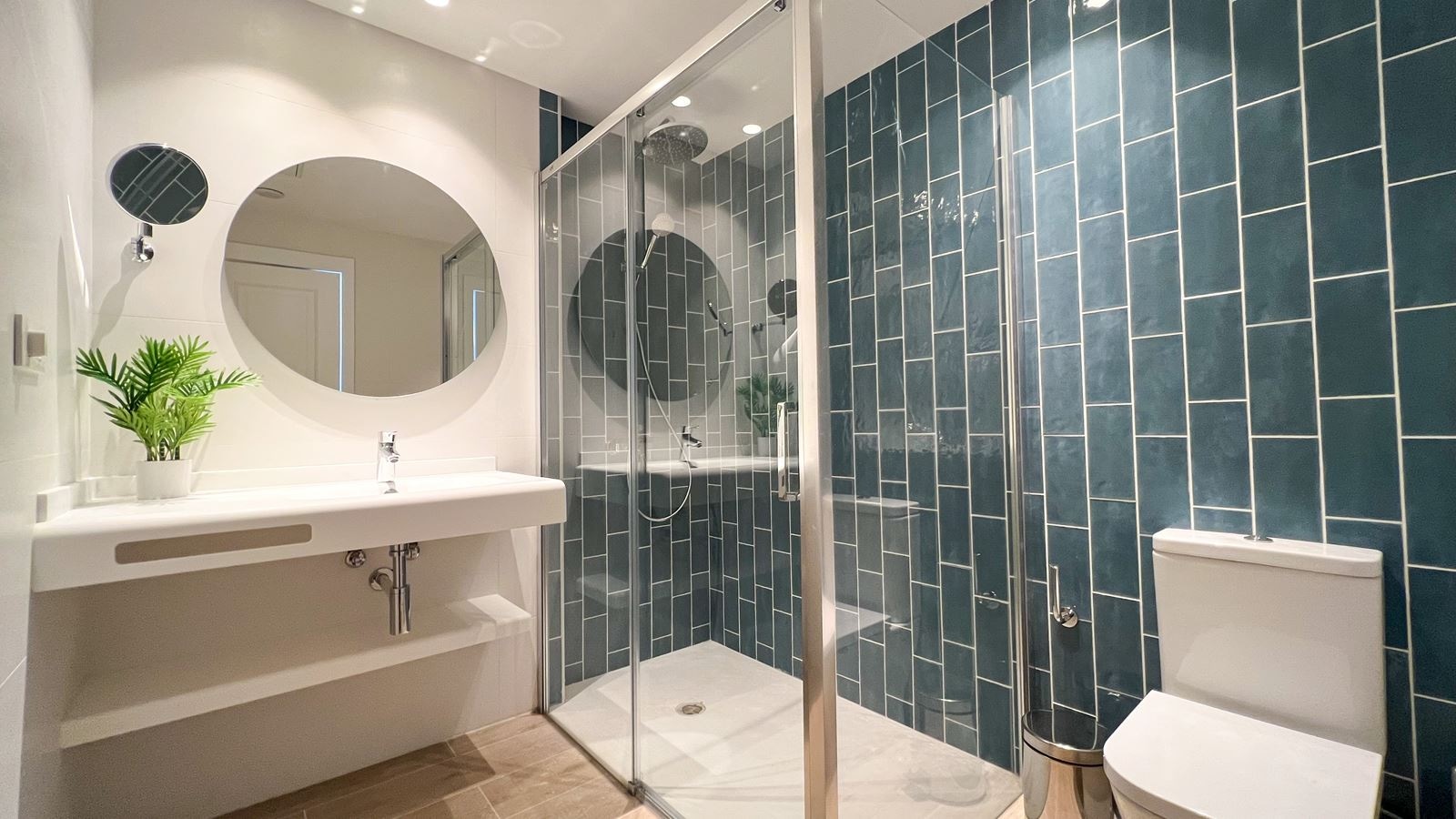 rooms-one-bedroom-apartment-balcony