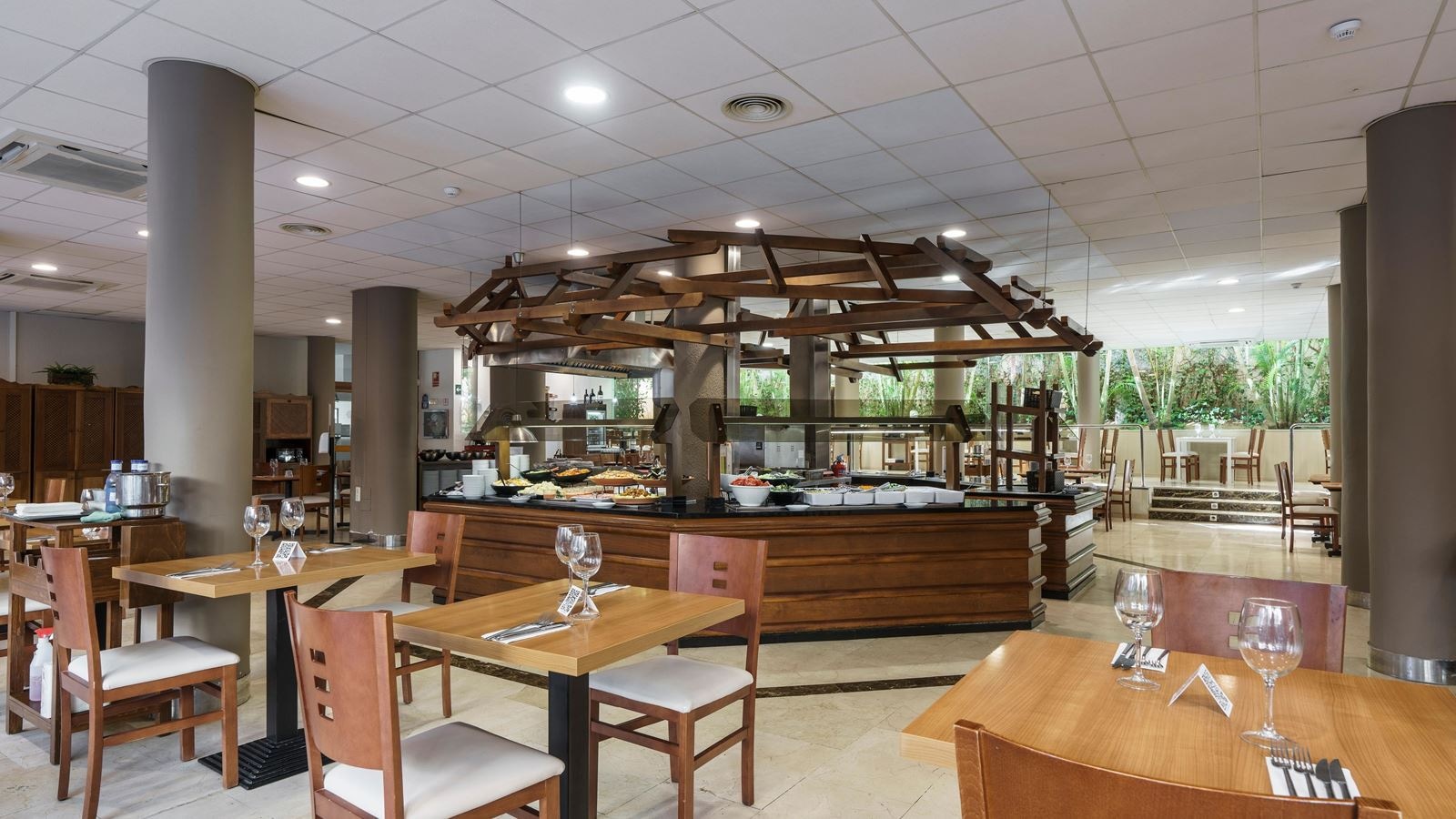 restaurants-restaurants