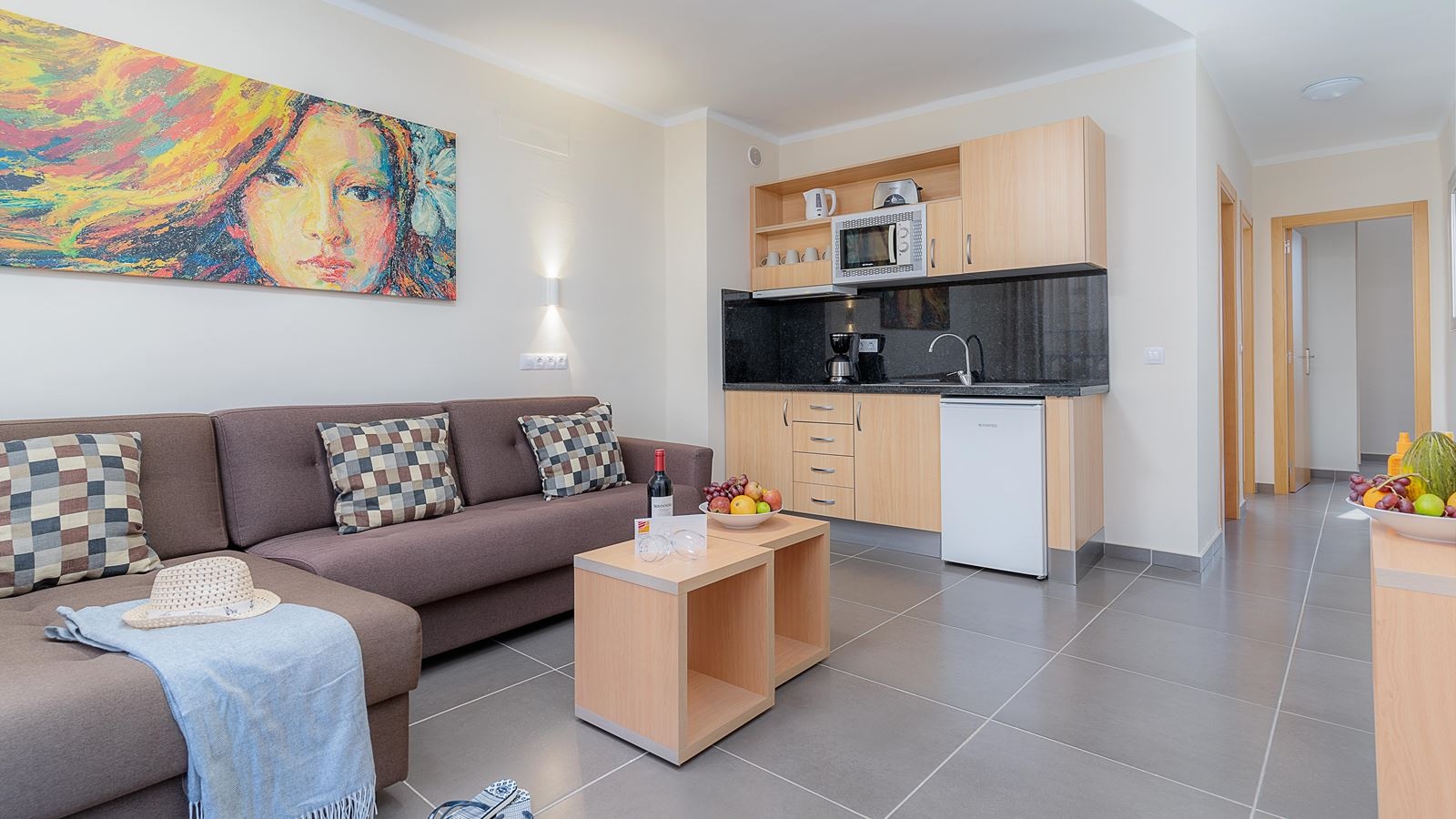 rooms-apartment-1-bedroom-premium-balcony-or-terrace