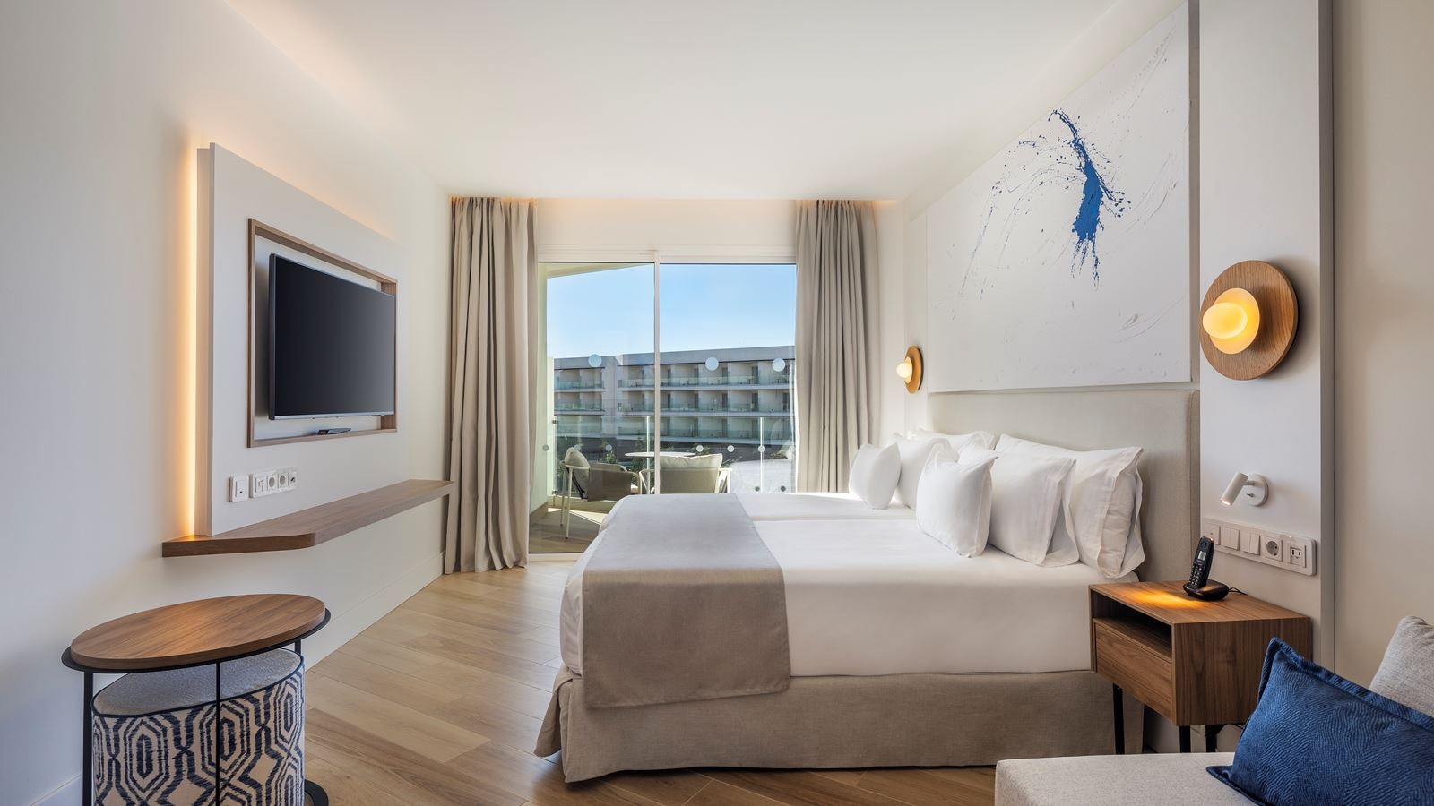 rooms-superior-room-balcony-or-terrace