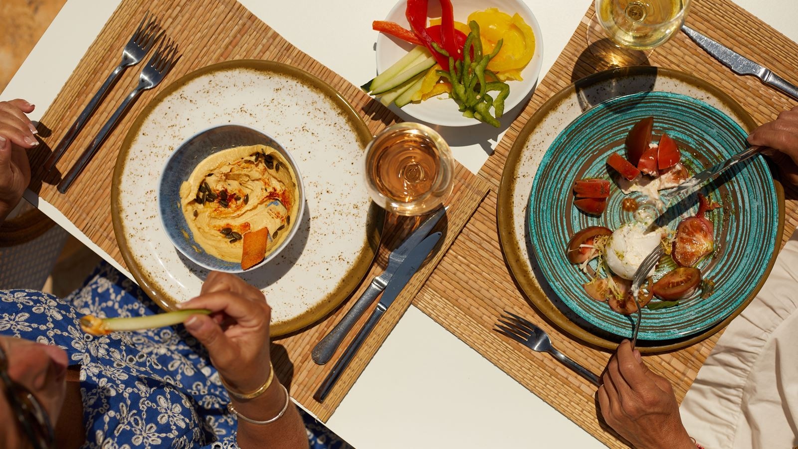 restaurants-la-plaza-snack-bar