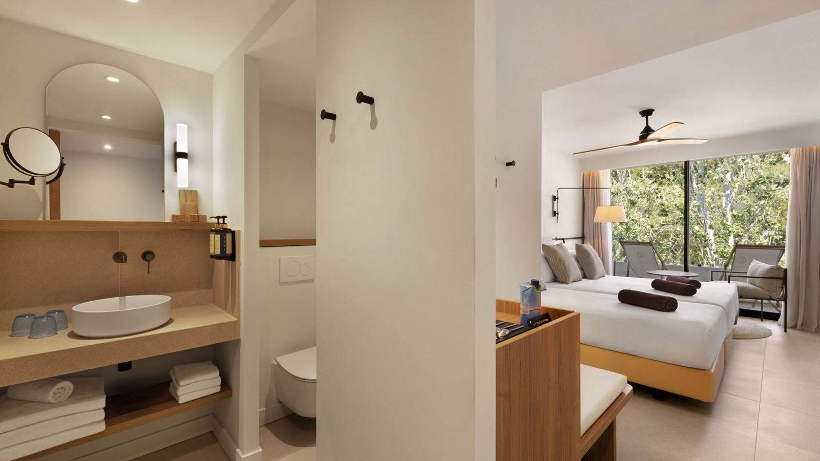 rooms-premium-room-balcony-or-terrace